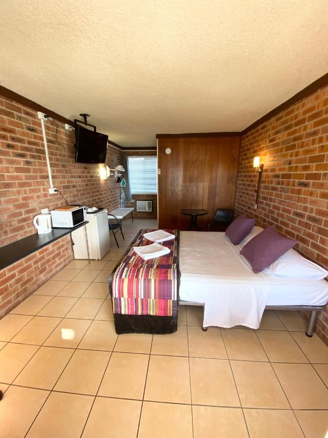 Proserpine Motor Lodge Eksteriør bilde